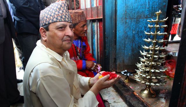 Nepal former king gyanendra did not pay electricity bill for a decade niharonline